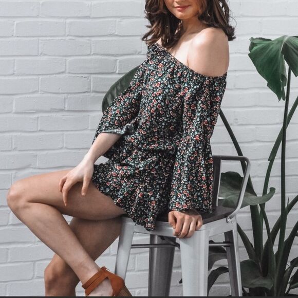 Sage Floral Print Off Shoulder Romper Elastic Waist Bell Sleeves NWT - Picture 1 of 10